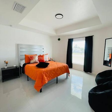 White House 1 Βίλα Lehigh Acres Εξωτερικό φωτογραφία